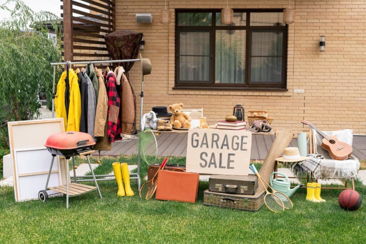 9 Tips for Scoring Good Deals at Yard Sales | Apartment Therapy